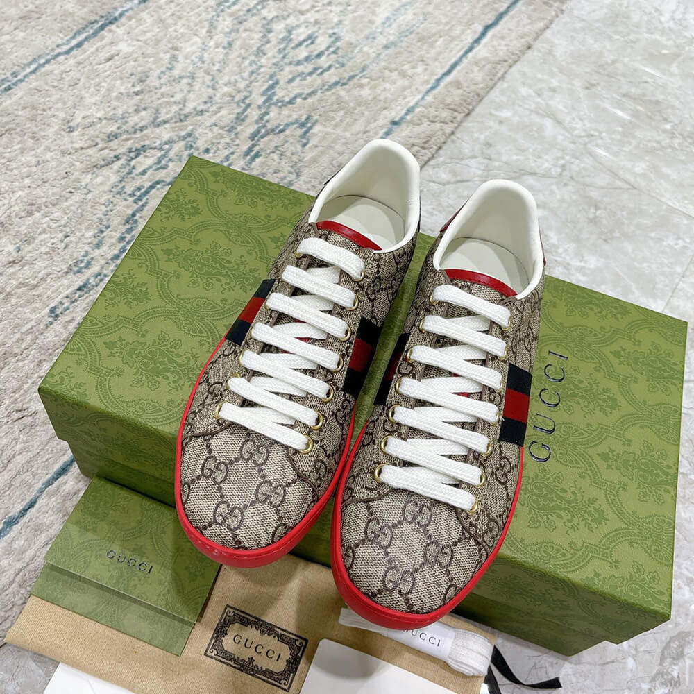 ace gg Sup*e sneaker with bees