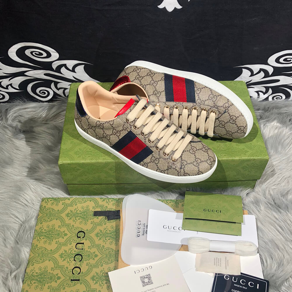 ace gg Sup*e sneaker with bees