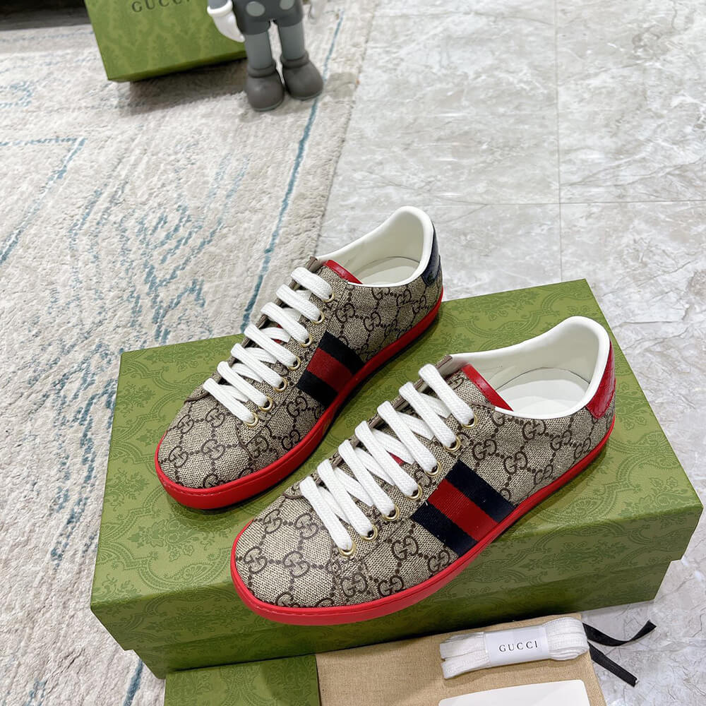 ace gg Sup*e sneaker with bees