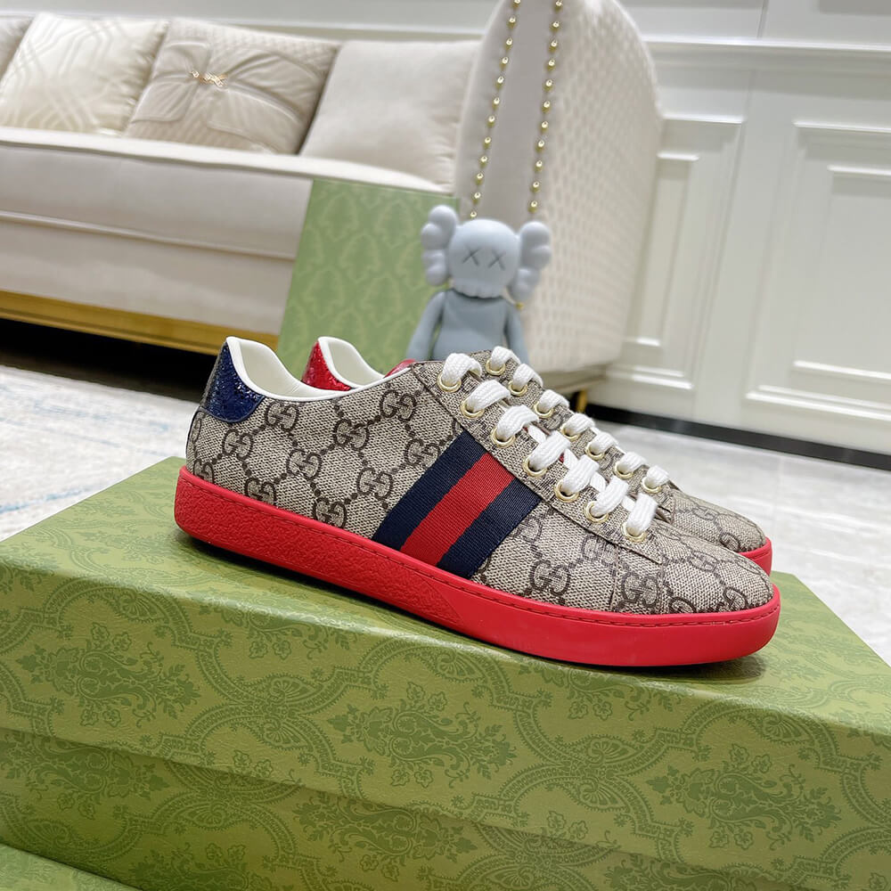 ace gg Sup*e sneaker with bees