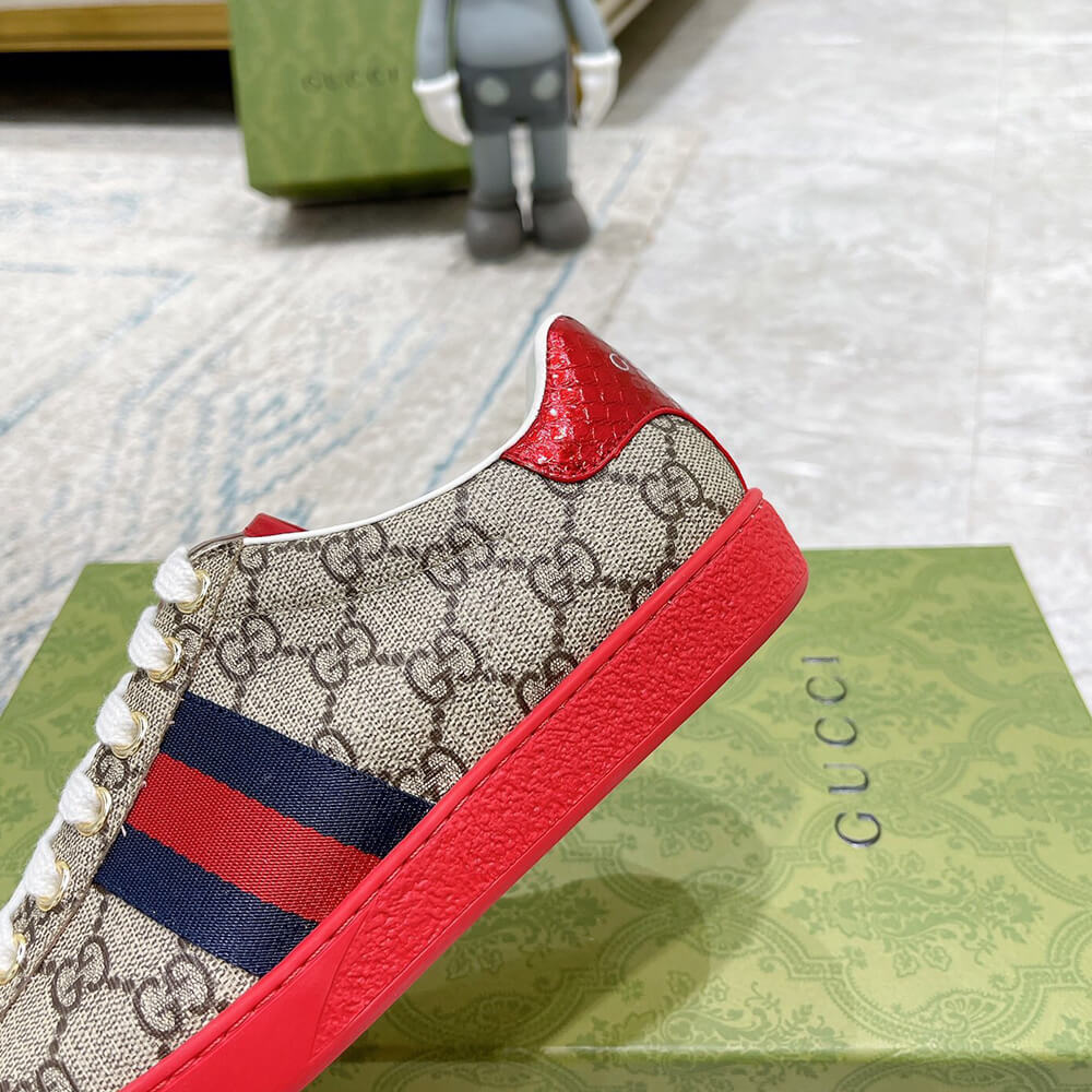 ace gg Sup*e sneaker with bees