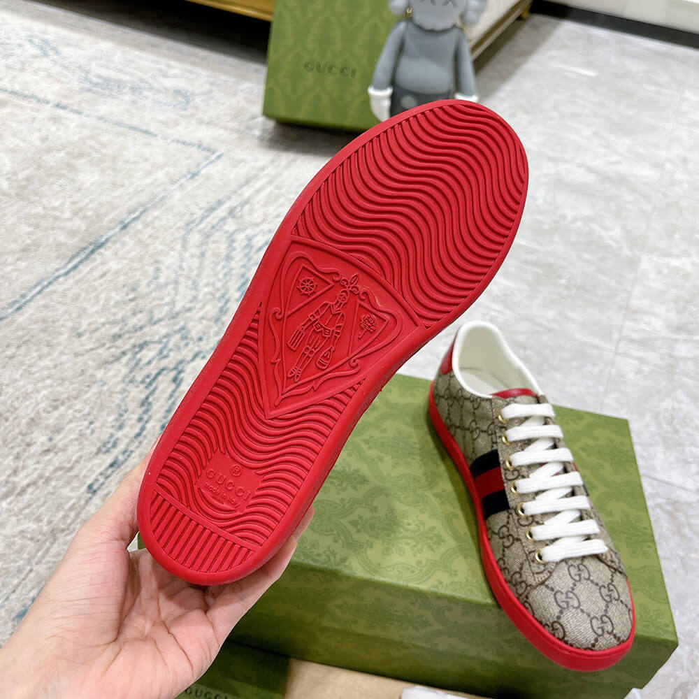 ace gg Sup*e sneaker with bees